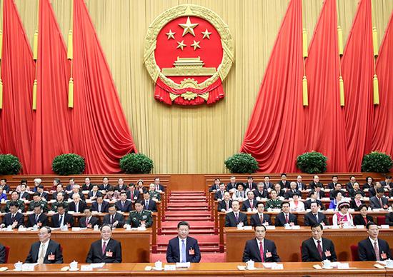 3月5日，第十二届全国人民代表大会第五次会议在北京人民大会堂开幕。党和国家领导人习近平、李克强、俞正声、刘云山、王岐山、张高丽等出席会议。新华社记者 兰红光 摄