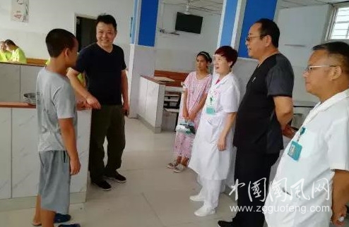 润物无声 佳节暖人心 亲民爱民 慰问诉真情