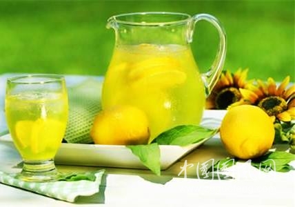 柠檬水什么时候喝效果比较好