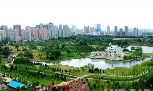 北京朝阳公园足够装下4个故宫，门票仅需5元