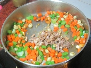 大杏仁肉粒蔬菜丁的做法步骤8