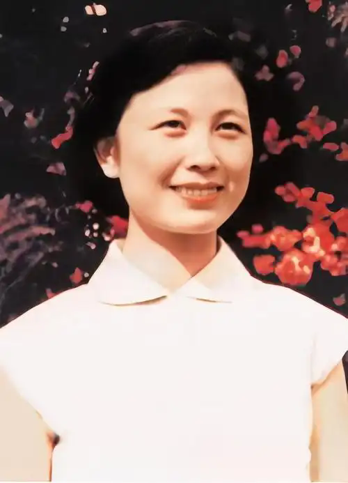 严凤英.webp.png